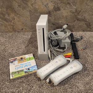Nintendo Wii Console with 2 Controllers and Wii Sports